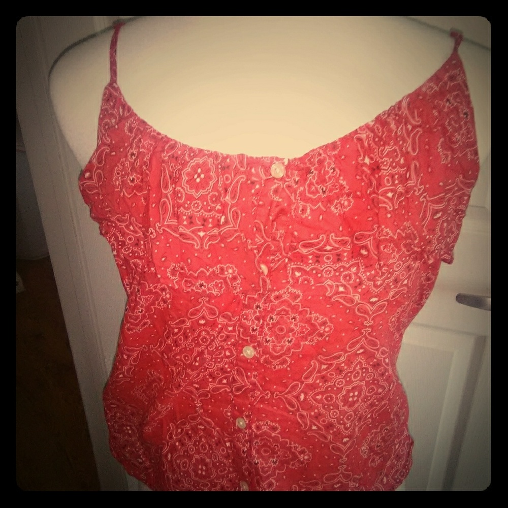 Old Navy Red Paisley Print Size L (Item#C0011)